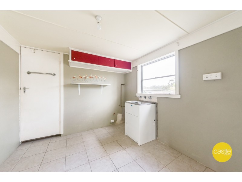 45 University Dr, Waratah West NSW 2298