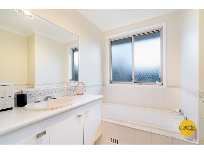 2/16 Mccann Ct, Carrington NSW 2294