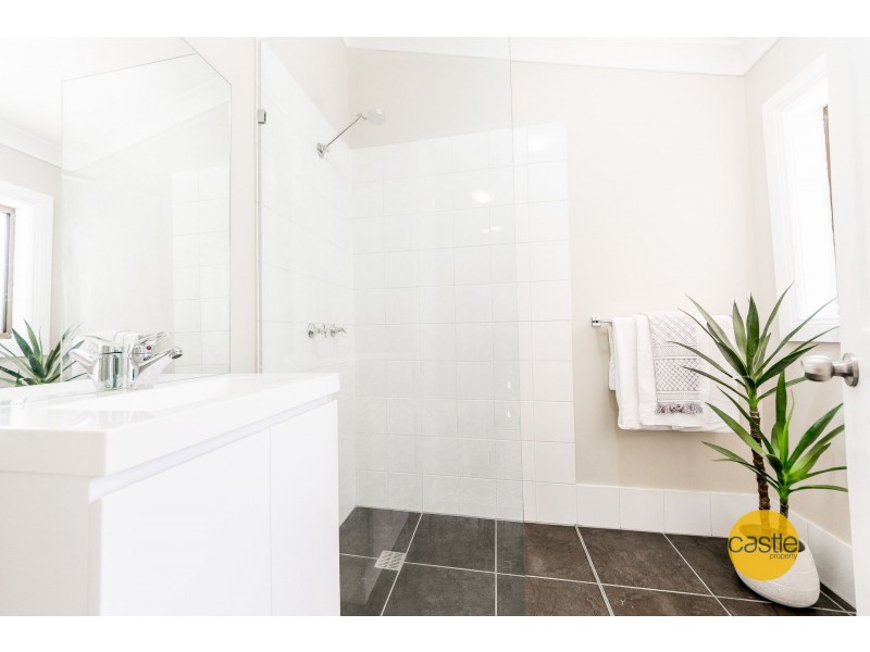 34 Lindsay St, Hamilton NSW 2303