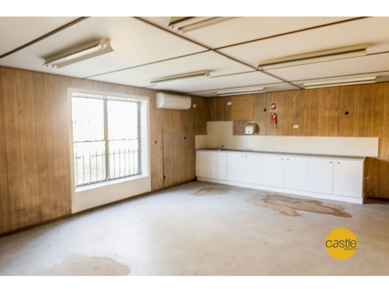 26 Sandpiper Close, Kooragang NSW 2304