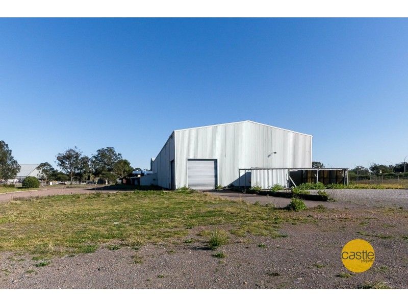 26 Sandpiper Close, Kooragang NSW 2304