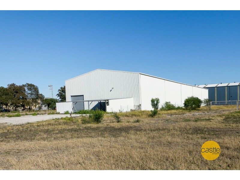 26 Sandpiper Close, Kooragang NSW 2304