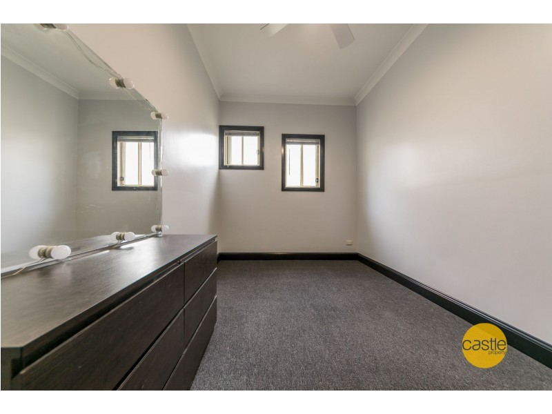 Room Victory Parade, Wallsend NSW 2287