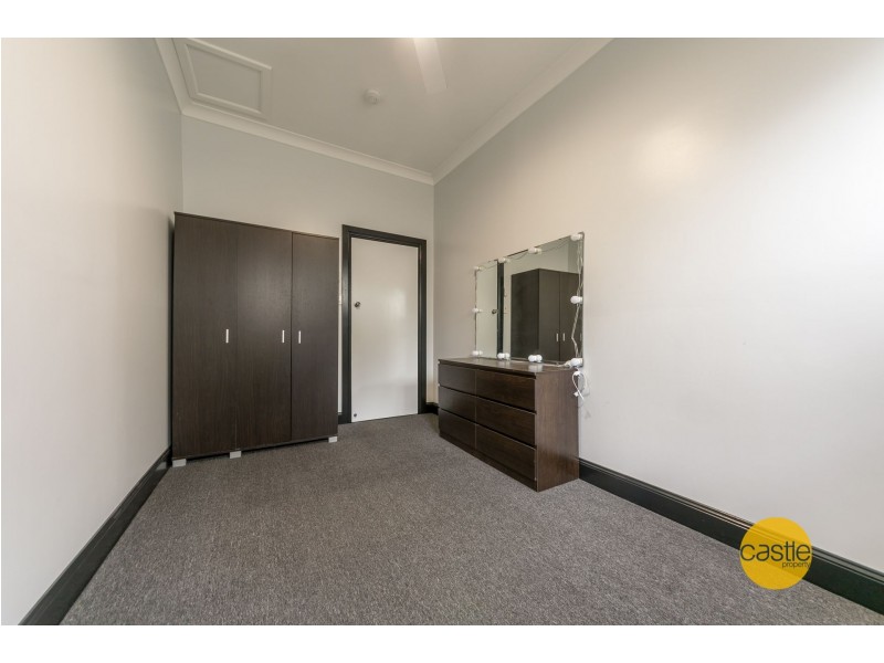 Room Victory Parade, Wallsend NSW 2287