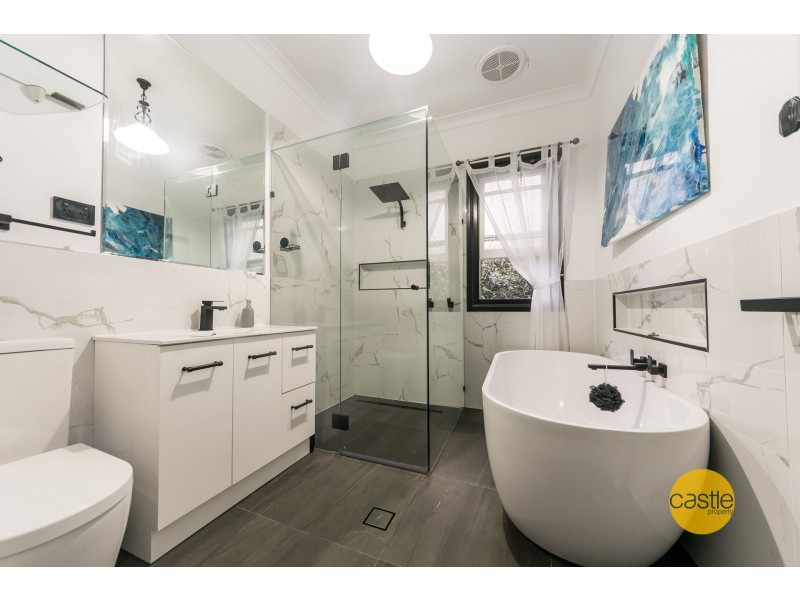 Room Victory Parade, Wallsend NSW 2287