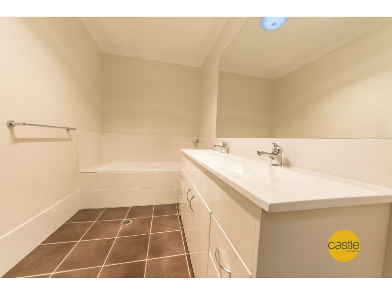 4/28 Croudace Rd, Elermore Vale NSW 2287