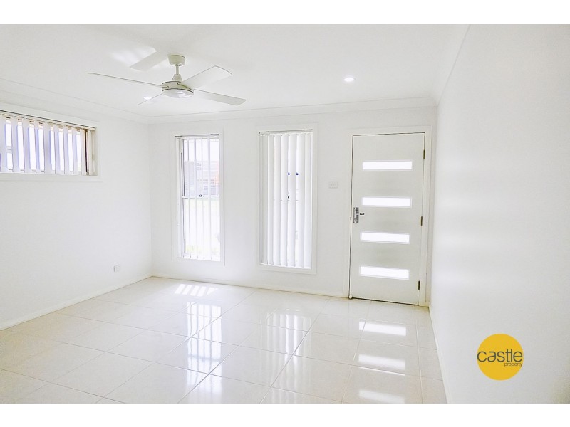 8 Koba St, Fletcher NSW 2287