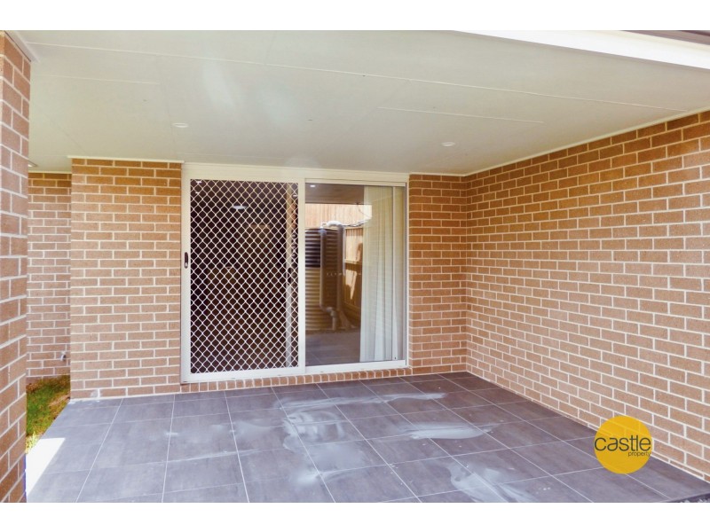 8 Koba St, Fletcher NSW 2287