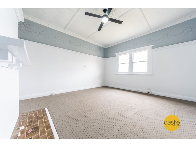 16 Bourke St, Mayfield NSW 2304