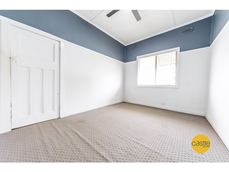 16 Bourke St, Mayfield NSW 2304