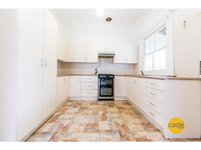 16 Bourke St, Mayfield NSW 2304