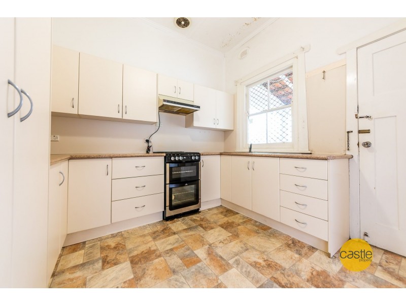 16 Bourke St, Mayfield NSW 2304