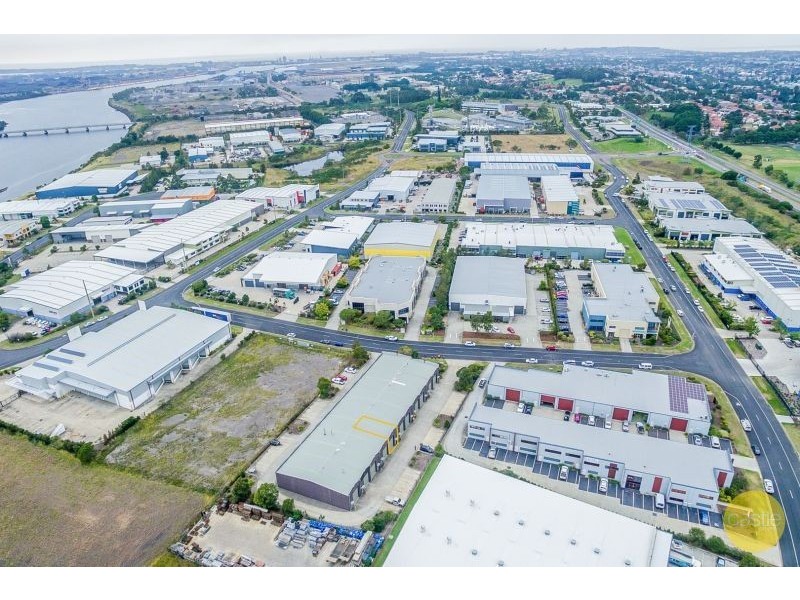 16/3 Frost Dr, Mayfield West NSW 2304