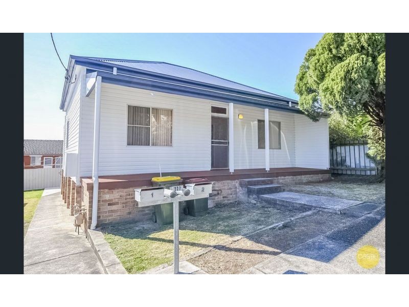 1/237 Gosford Rd, Adamstown NSW 2289