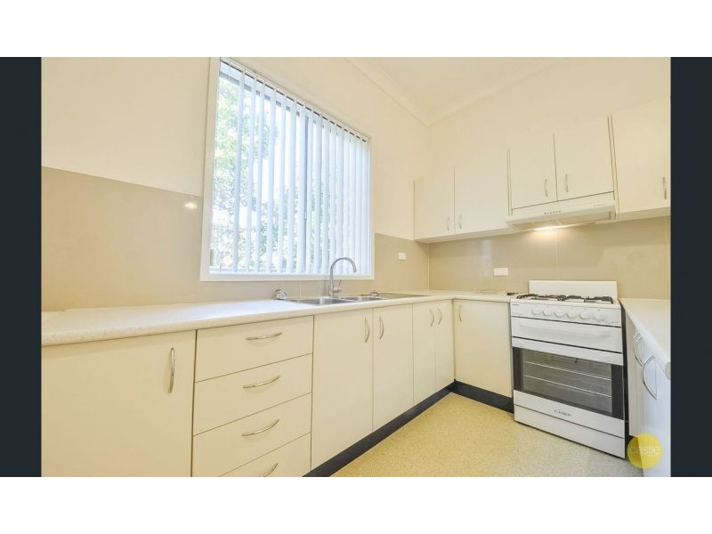 1/237 Gosford Rd, Adamstown NSW 2289