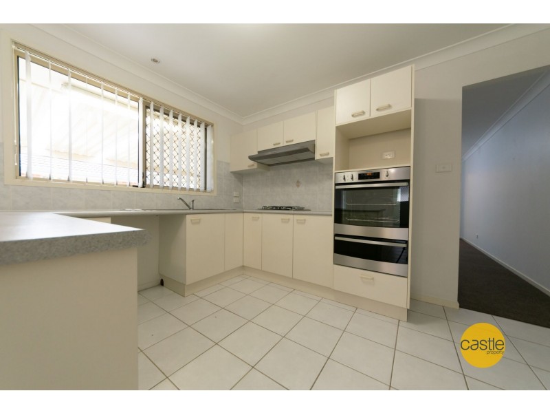 9 Clapham St, Hamilton South NSW 2303