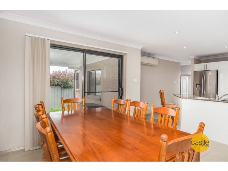 4 Merrivale Rd, Mount Hutton NSW 2290