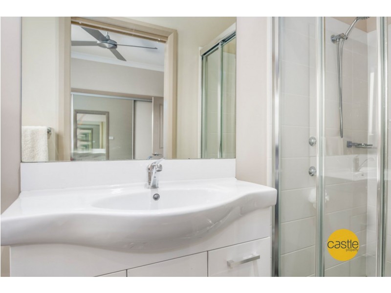 4 Merrivale Rd, Mount Hutton NSW 2290