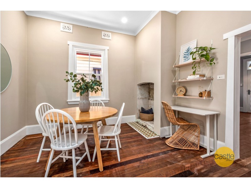 6 Villiers St, Mayfield NSW 2304