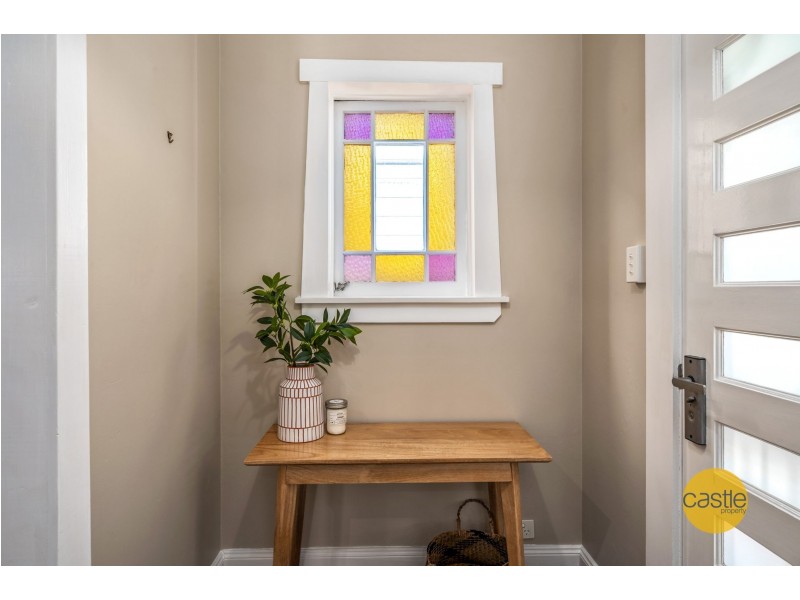 6 Villiers St, Mayfield NSW 2304