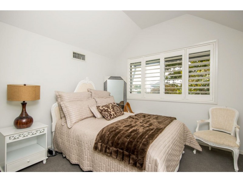 25 Elcho Street, Hamilton NSW 2303