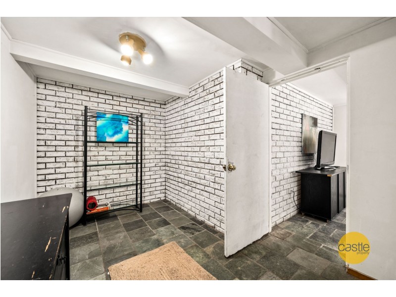 27 Illawarra Ave, Cardiff NSW 2285