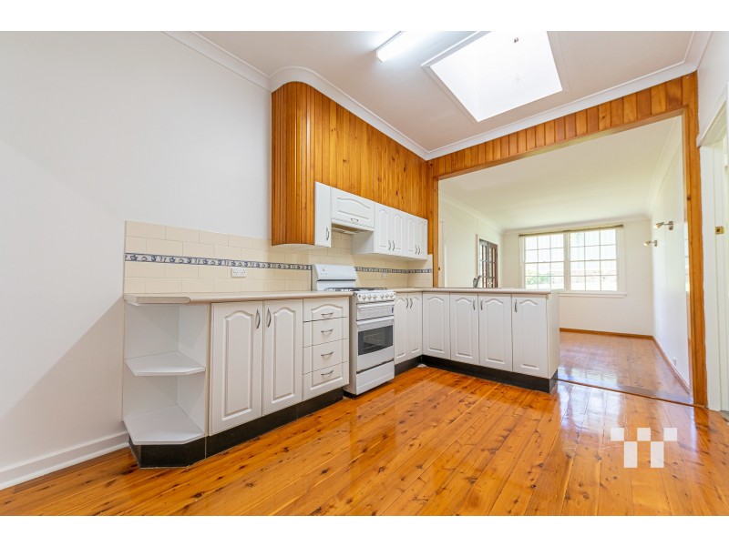 11 Sheridan Ave, Adamstown Heights NSW 2289