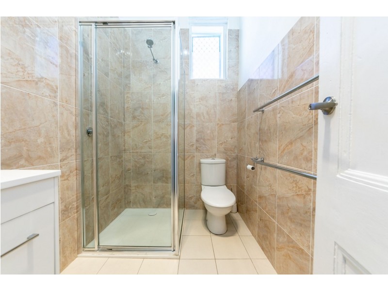 206 Denison St, Broadmeadow NSW 2292