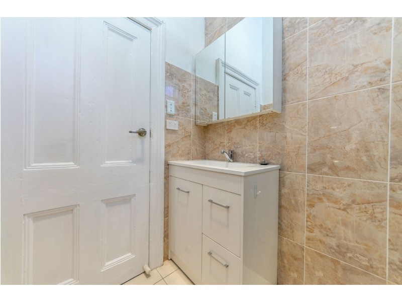 206 Denison St, Broadmeadow NSW 2292