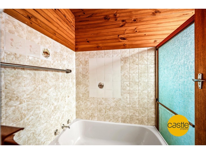 325 Mccaffrey Dr, Rankin Park NSW 2287