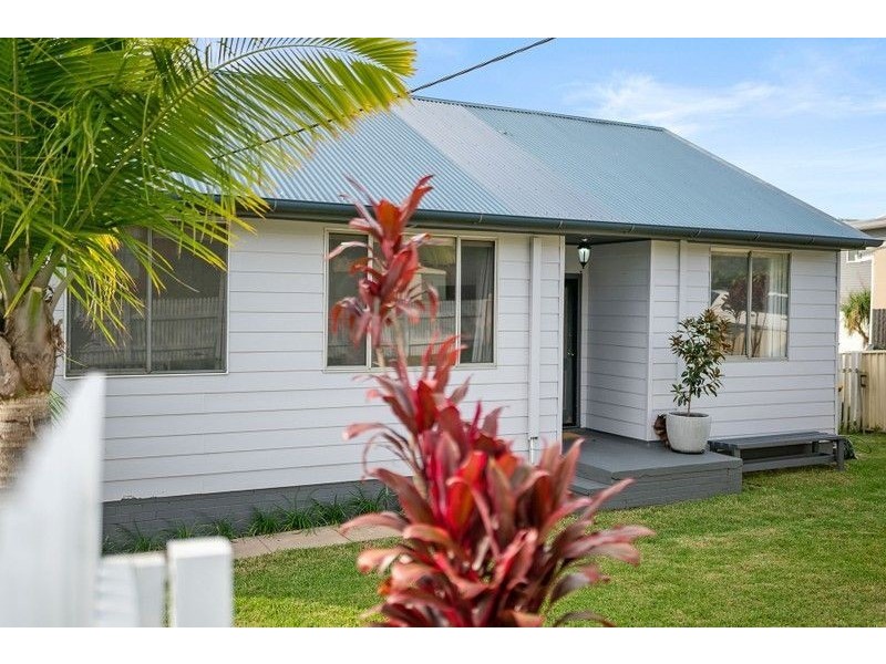 3 Blackbutt Parade, Kotara South NSW 2289