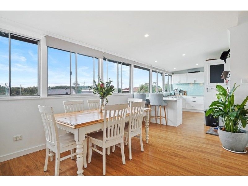 3 Blackbutt Parade, Kotara South NSW 2289