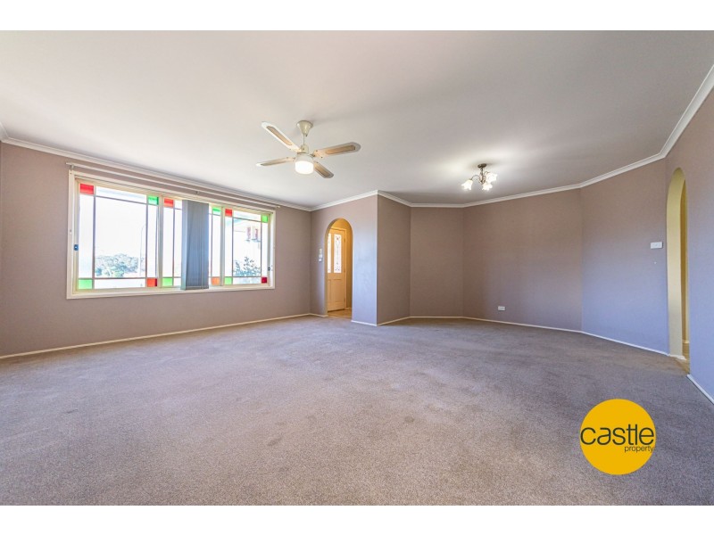 7 Gum Tree Court, Cameron Park NSW 2285