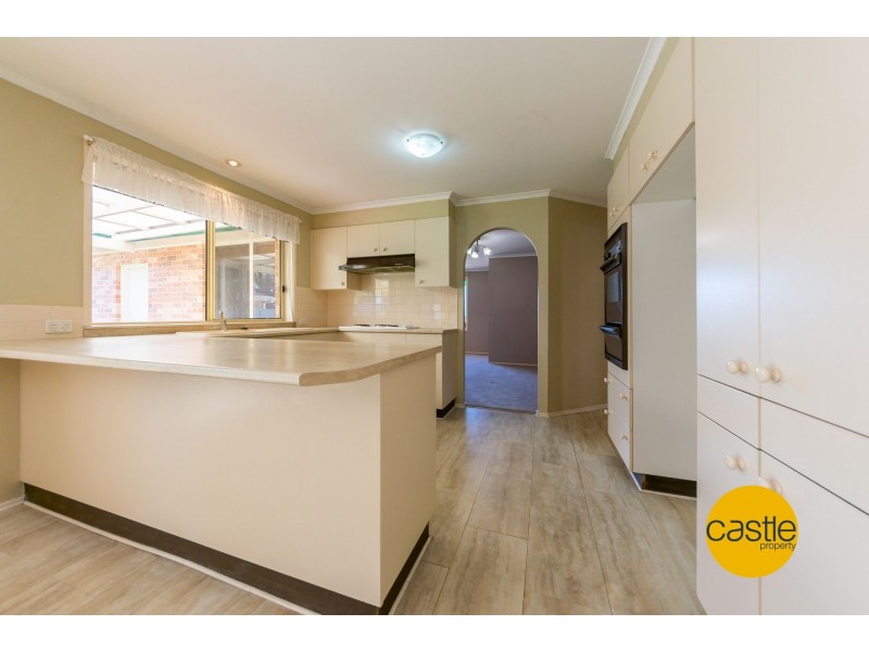 7 Gum Tree Court, Cameron Park NSW 2285