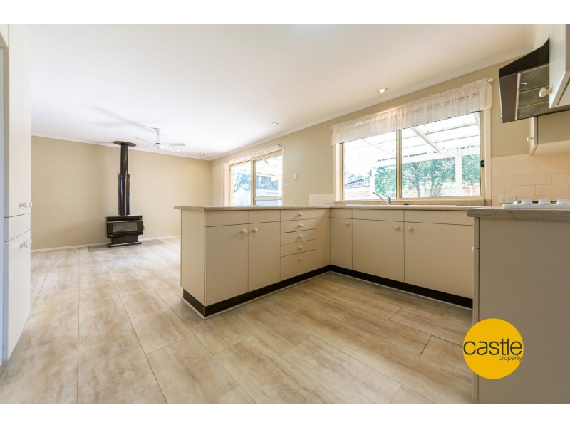 7 Gum Tree Court, Cameron Park NSW 2285