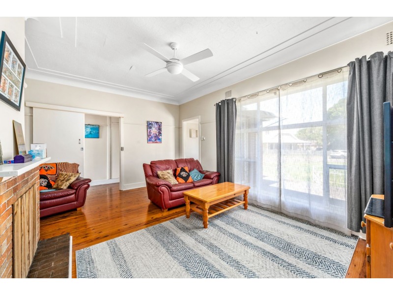 8 Kia-Ora St, Raymond Terrace NSW 2324