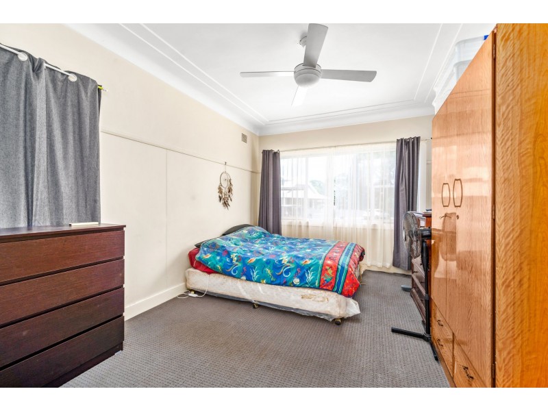 8 Kia-Ora St, Raymond Terrace NSW 2324