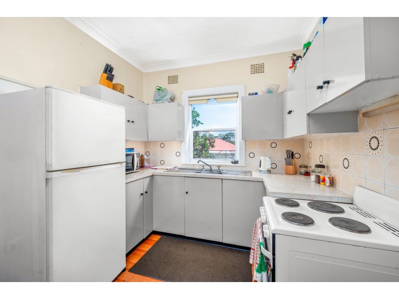 8 Kia-Ora St, Raymond Terrace NSW 2324