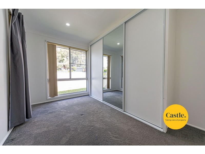 1 Berwick Cres, Maryland NSW 2287