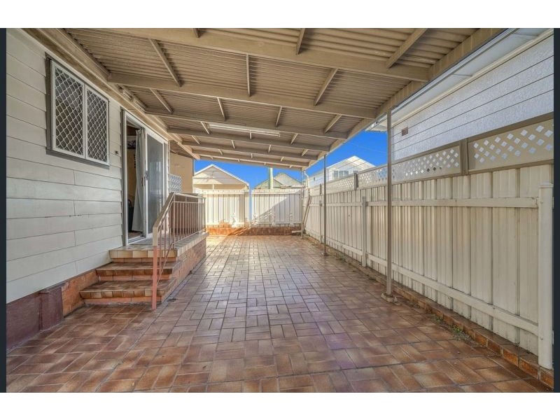 82 Everton Street, Hamilton NSW 2303