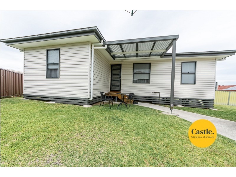3a Benalla Close, Maryland NSW 2287