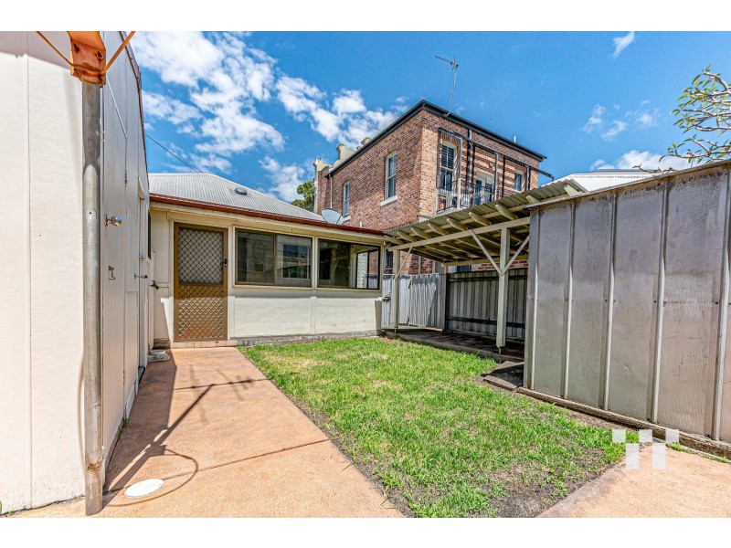 36 James Street, Hamilton NSW 2303