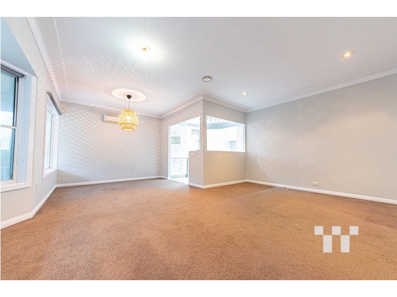 54 Kimbarra Close, Kotara NSW 2289