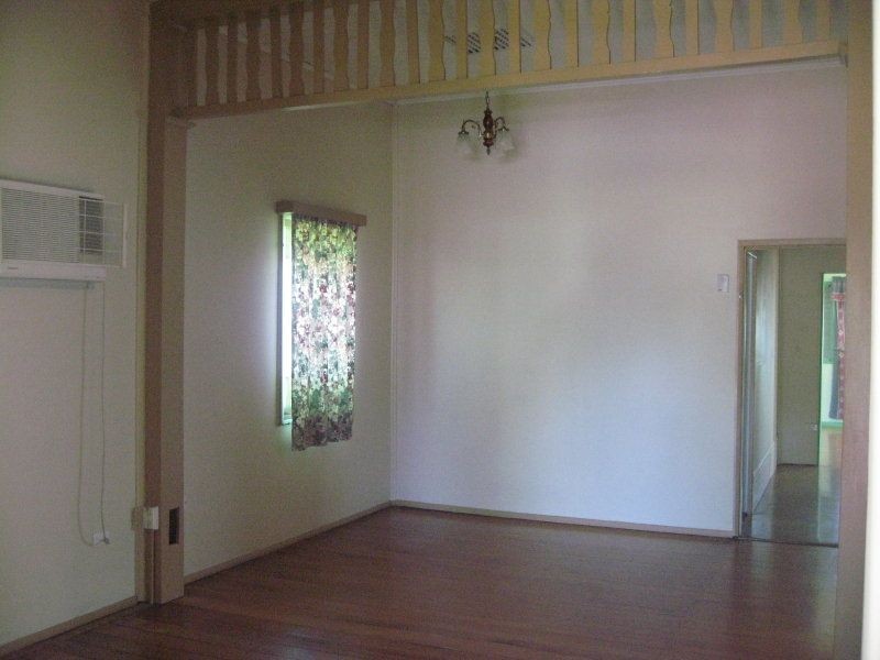 11 Craven Street, Charters Towers QLD 4820