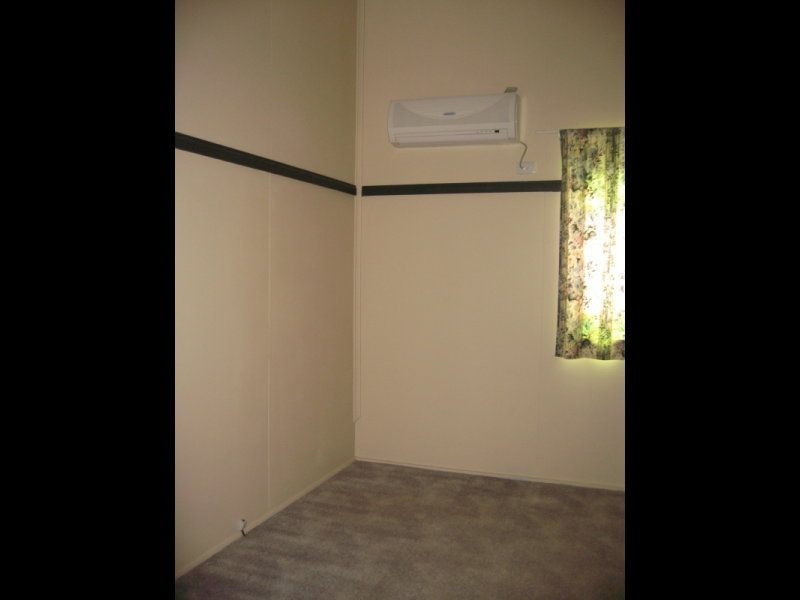 11 Craven Street, Charters Towers QLD 4820