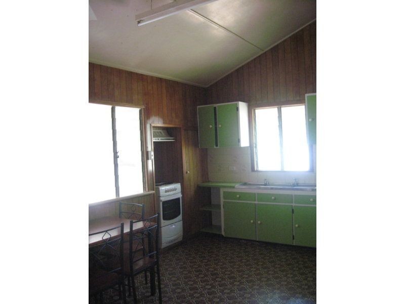 14 Bellevue Street, Charters Towers QLD 4820