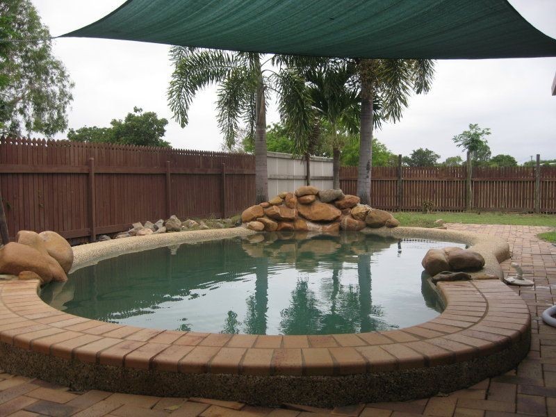 27 Racecourse Raod, Charters Towers QLD 4820