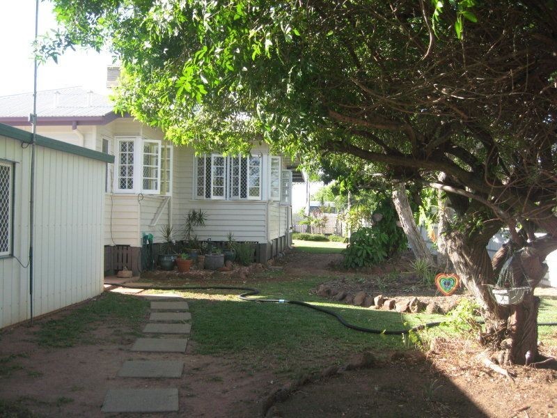 97 Hackett Terrace, Charters Towers QLD 4820