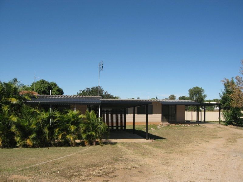 35 Rainbow Road, Charters Towers QLD 4820