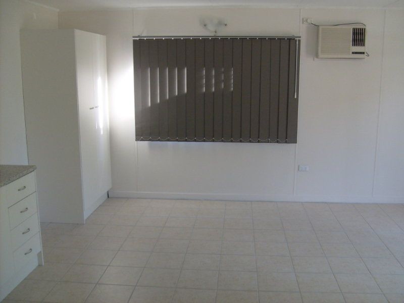 35 Rainbow Road, Charters Towers QLD 4820